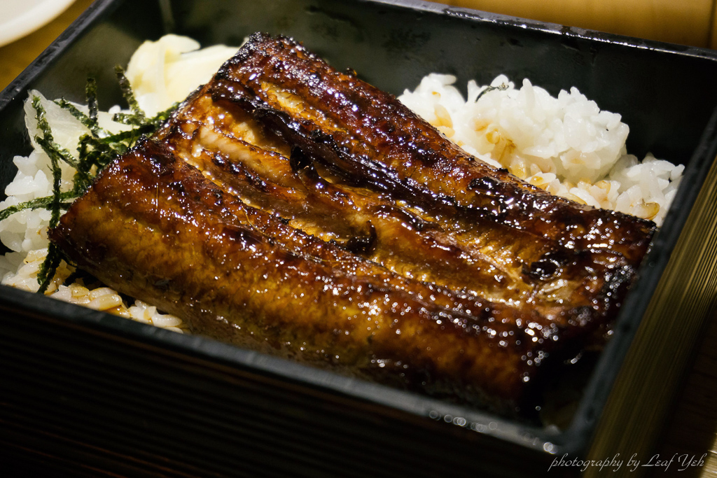 即時熱門文章：【台南】鰻丼作│直火炭燒的職人鰻魚飯、炸蝦丼 、台南觀光必吃、近台南孔廟、近林百貨、近台南新光三越、食尚玩家推薦