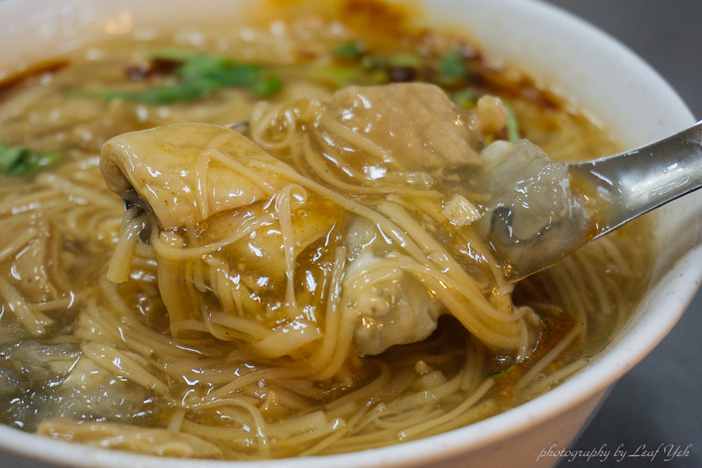 【新北】全興大腸蚵仔麵線│好料低調深埋麵線中 、泰山大腸蚵仔麵線、泰山美食、泰山小吃、明志路美食
