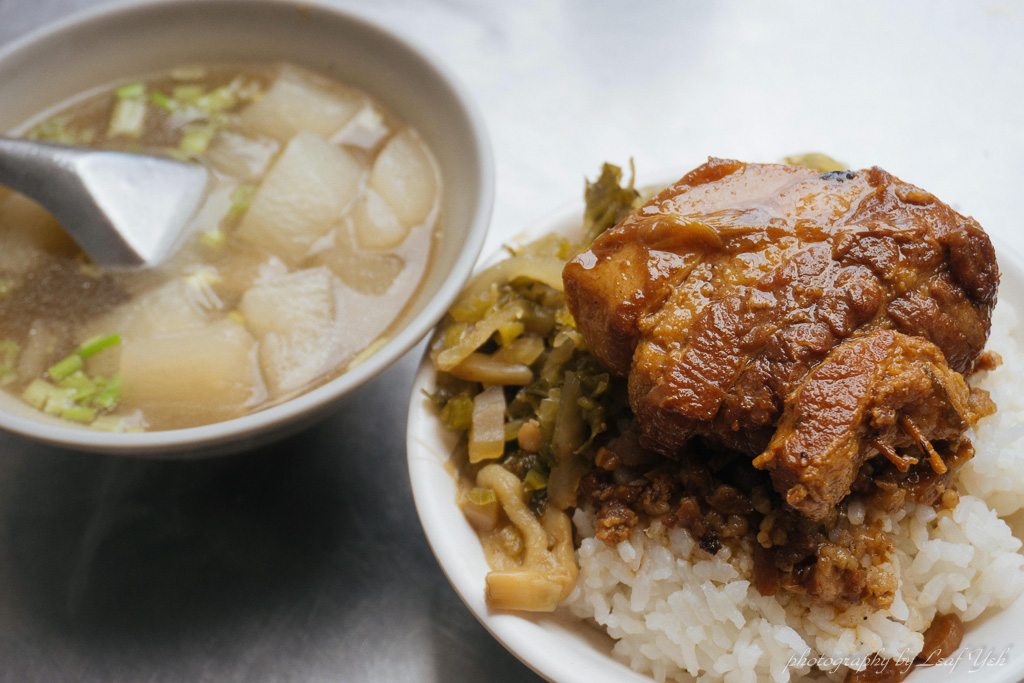 即時熱門文章：【台北】梅滿美食│加了黃豆醬去滷製的肥美爌肉，配上酸菜特別爽口！ 大龍峒美食、台北孔廟附近美食