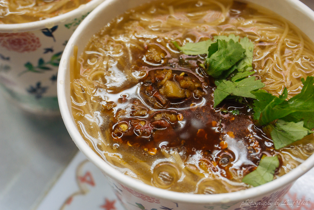即時熱門文章：【新北】阿國麻辣大腸麵線、甜不辣│摸黑排隊也要吃，這辣度夠麻辣不浮誇！板橋消夜麵線、板橋深夜大腸麵線、愛玩客推薦