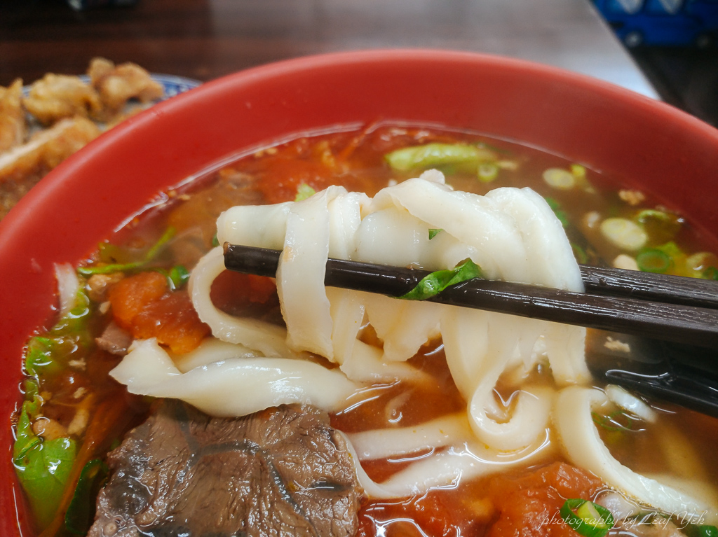 【台北】93番茄牛肉麵│立法院戰場外的平民牛肉麵、炸排骨，吃飽再戰！、小立院、立法院美食推薦、台北牛肉麵推薦