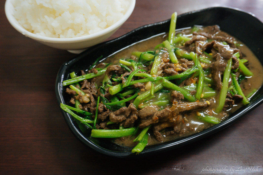 即時熱門文章：【台北】南港炒牛肉店│全店只賣三樣，客人照樣甘願排隊等下去！ 南港軟體園區平價小吃、南港展覽館平價小吃