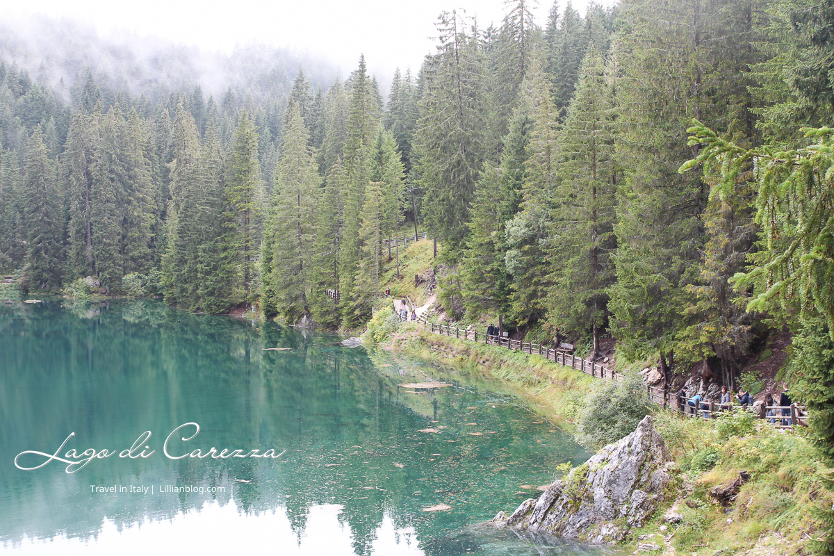 【義大利自助旅行】多洛米蒂Dolomiti。Lago di Carezza冰川湖泊｜如同少女瞳孔般清澈美麗的綠色珍珠 @嘿!部落!