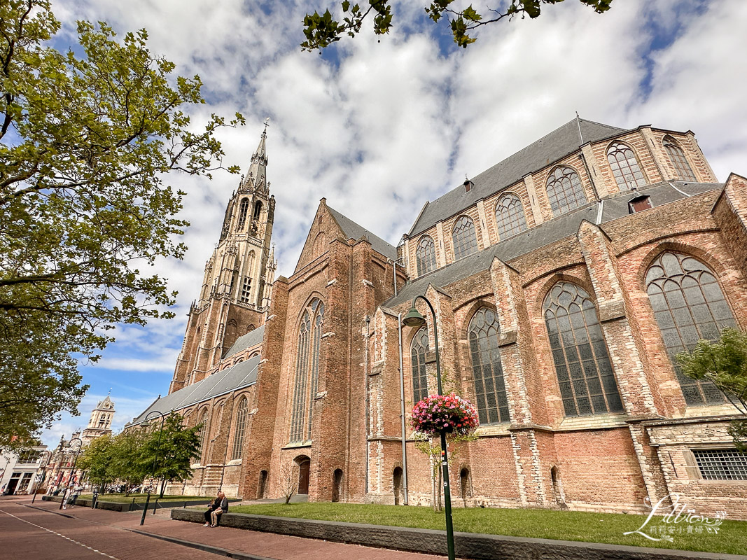 荷蘭台夫特景點：新教堂Nieuwe Kerk Delft。一處皇室陵寢，也是荷蘭國父長眠之處，很適合眺望台夫特全景的好地方 @嘿!部落!