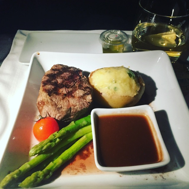 [飛行體驗] AA126 美國航空商務艙 (HKG香港-DFW美國達拉斯) @嘿!部落!