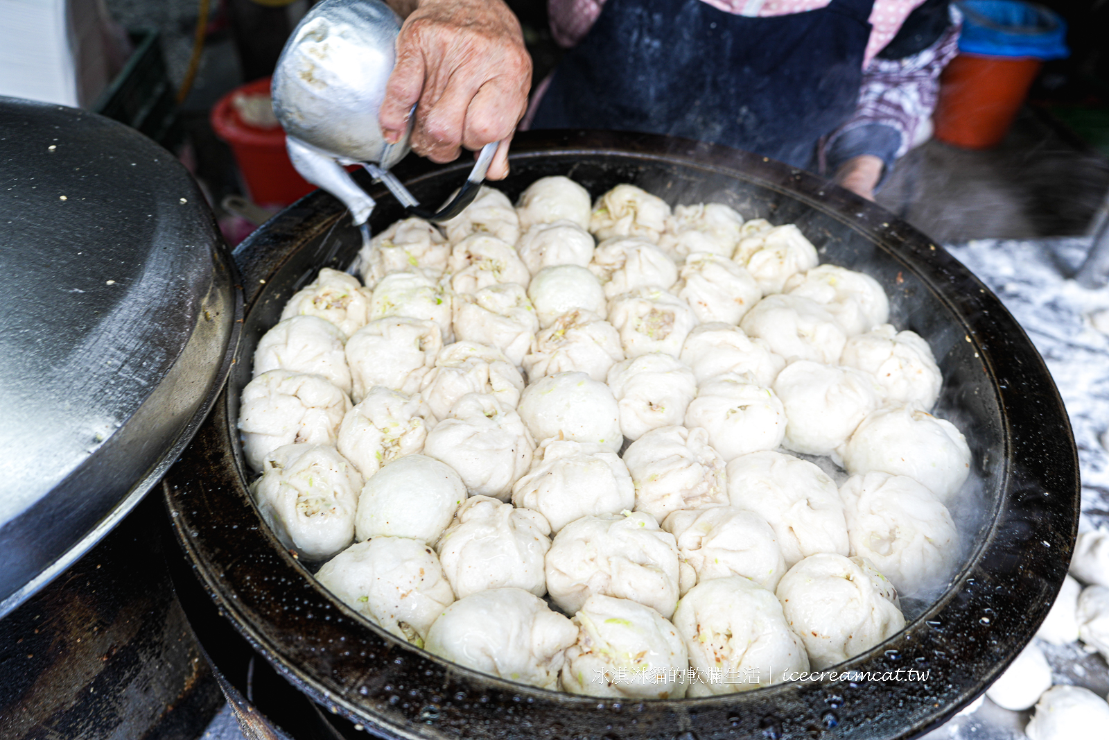 石牌美食｜生煎包在北投裕民一路是石牌商城裡三十幾年老店，榮總附近小吃 @嘿!部落!