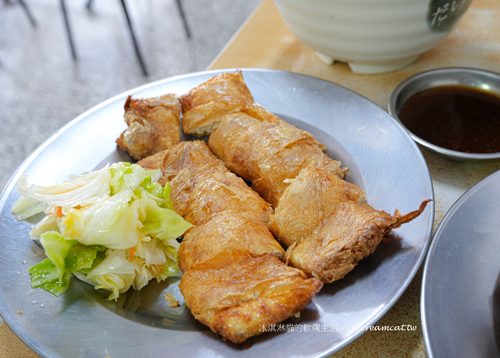 石牌美食｜西安街涼麵臭豆腐北投小吃，必點蛋捲和獅子頭臭豆腐(素食可) @嘿!部落!