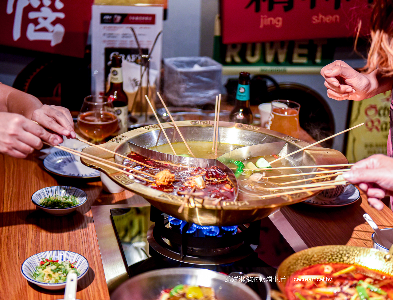 西門美食｜ABV 串串啤酒館宵夜餐廳/麻辣串串/重慶火鍋/賓士鍋/啤酒