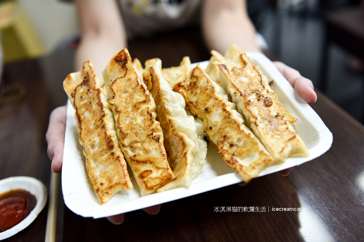 中和美食｜香珍鍋貼水餃專賣店，搬家後在連城路376號(菜單)在地人一致好評推薦 @嘿!部落!