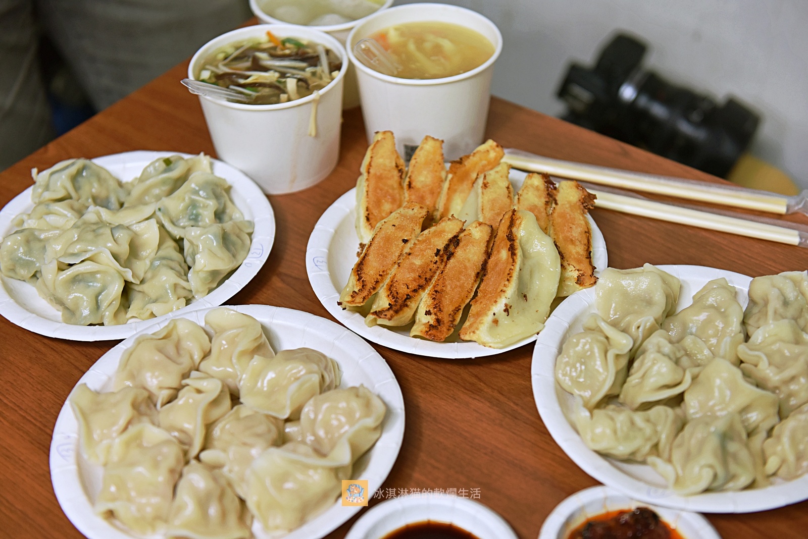 天母美食｜阿堂鍋貼水餃香氣飽滿，是很多人午餐和晚餐的最愛！ @嘿!部落!