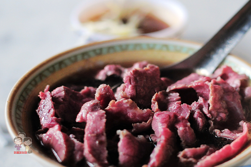 台南中西區｜六千泓佐牛肉湯～凌晨四點就大排長龍的台南人氣早餐，必吃美食 @嘿!部落!
