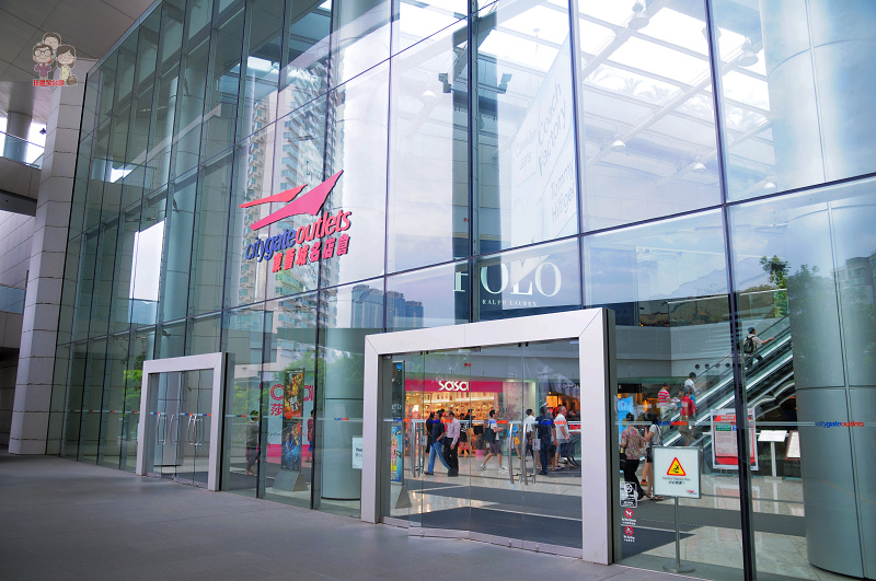 香港東涌｜東薈城名店倉outlet，離港回台前的血拼首選 @嘿!部落!
