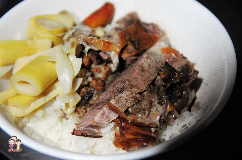 雲林西螺美食｜日賣六百碗．先醃後烤，超美味的福記碳烤鵝肉飯