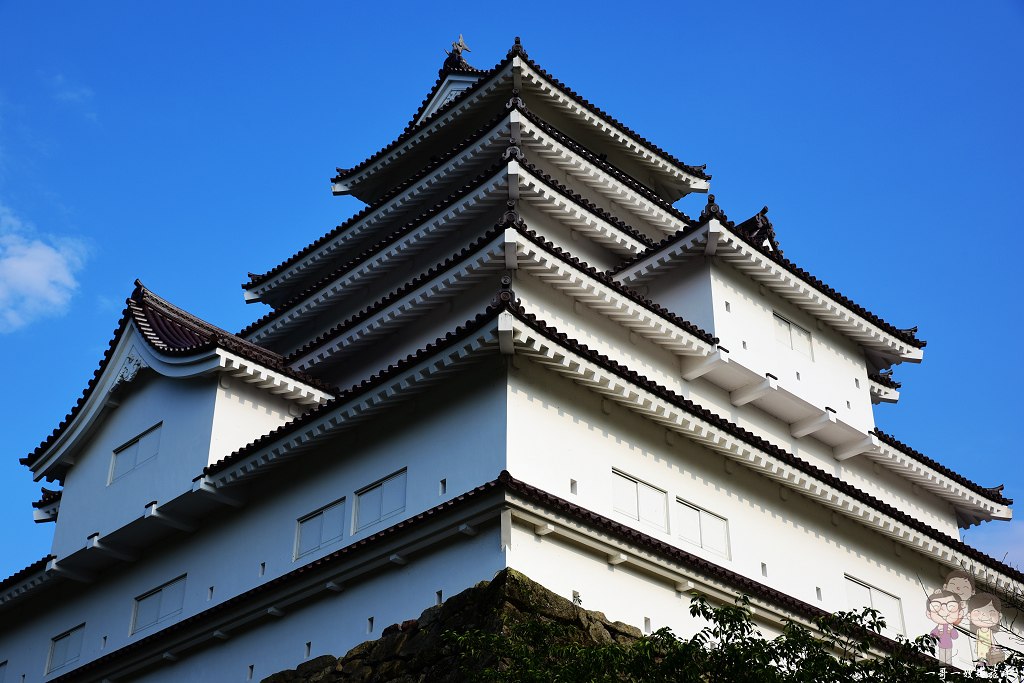 福島景點｜福島賞櫻必訪的百大名城之會津若松城（鶴之城），藍天白城真正好風光 @嘿!部落!