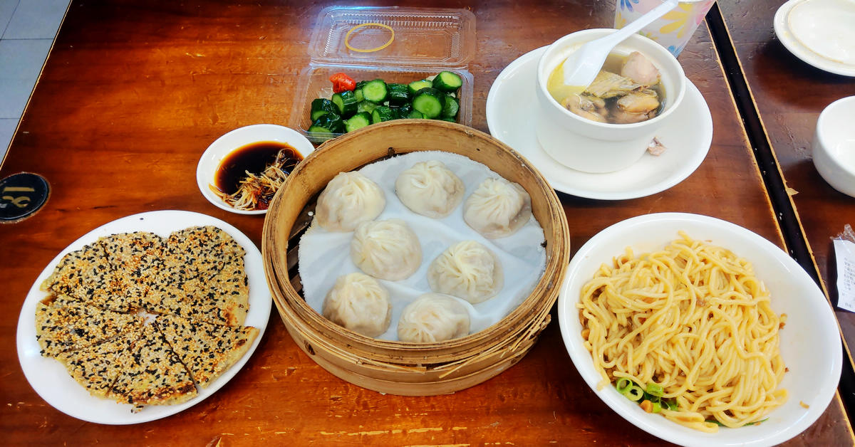 台北市文山區萬芳醫院捷運站美食｜富鼎湯包店，又是一家號稱平價版的鼎泰豐小籠包美味？ @嘿!部落!