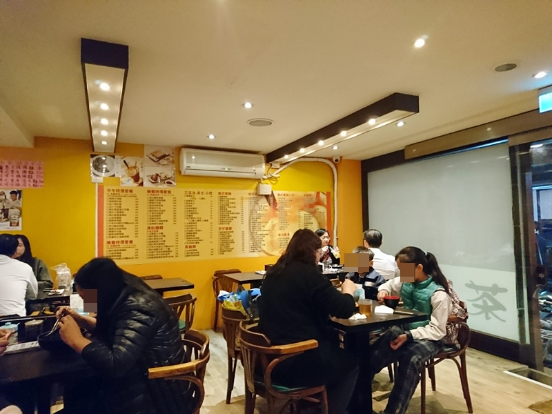 彌敦道茶餐廳,每次必點干炒牛河-捷運松江南京(四平商圈) @嘿!部落!