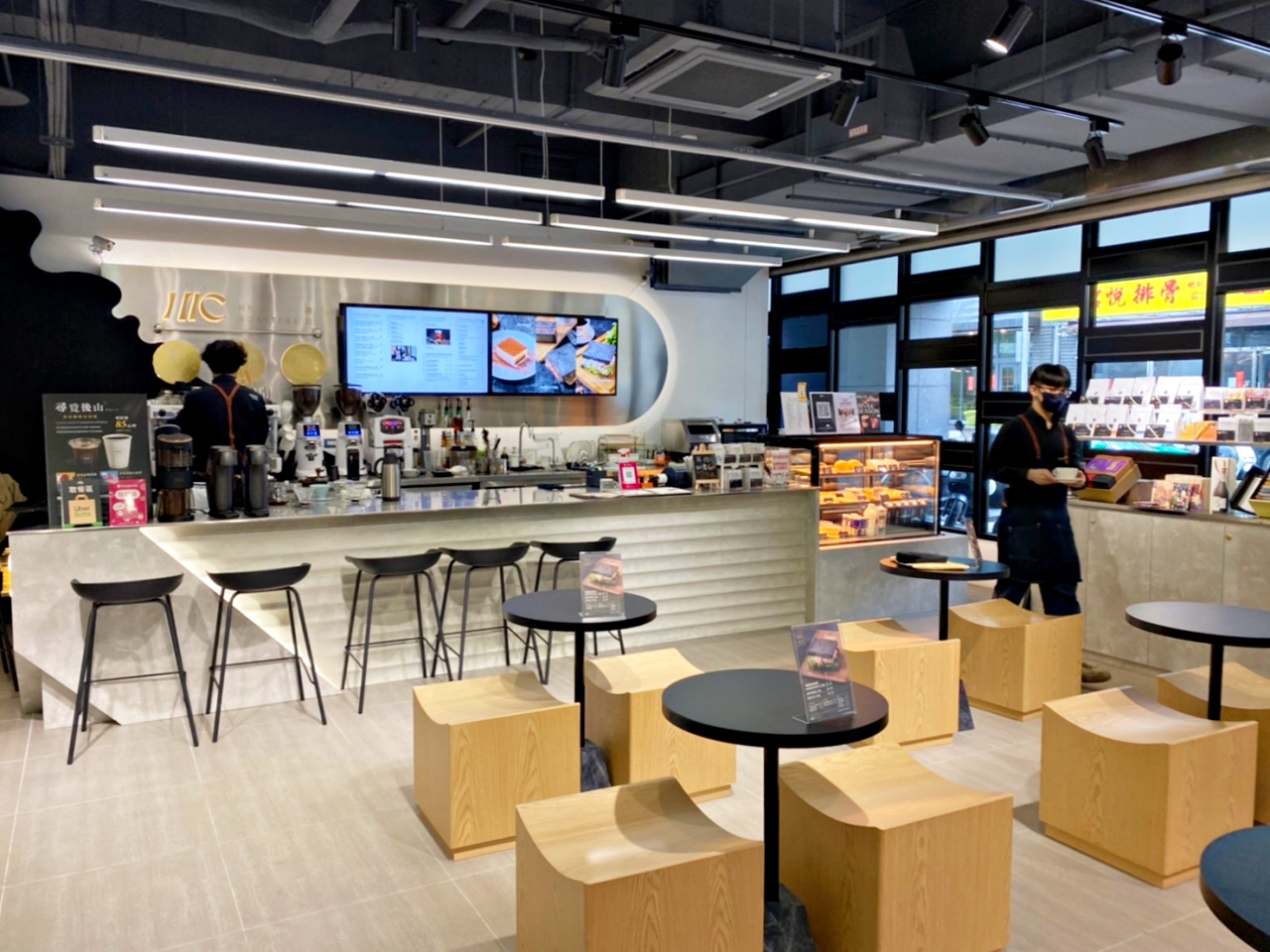 內湖啡廳：黑沃咖啡陽光店，手沖咖啡好喝，旁邊就是自助洗衣還可邊洗衣邊喝咖啡 @嘿!部落!