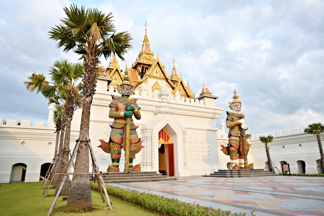 泰國PATTAYA全新主題樂園：暹羅傳奇LEGEND SIAM，一定要試泰服體驗和玩真人版娜娜鬼屋 @嘿!部落!