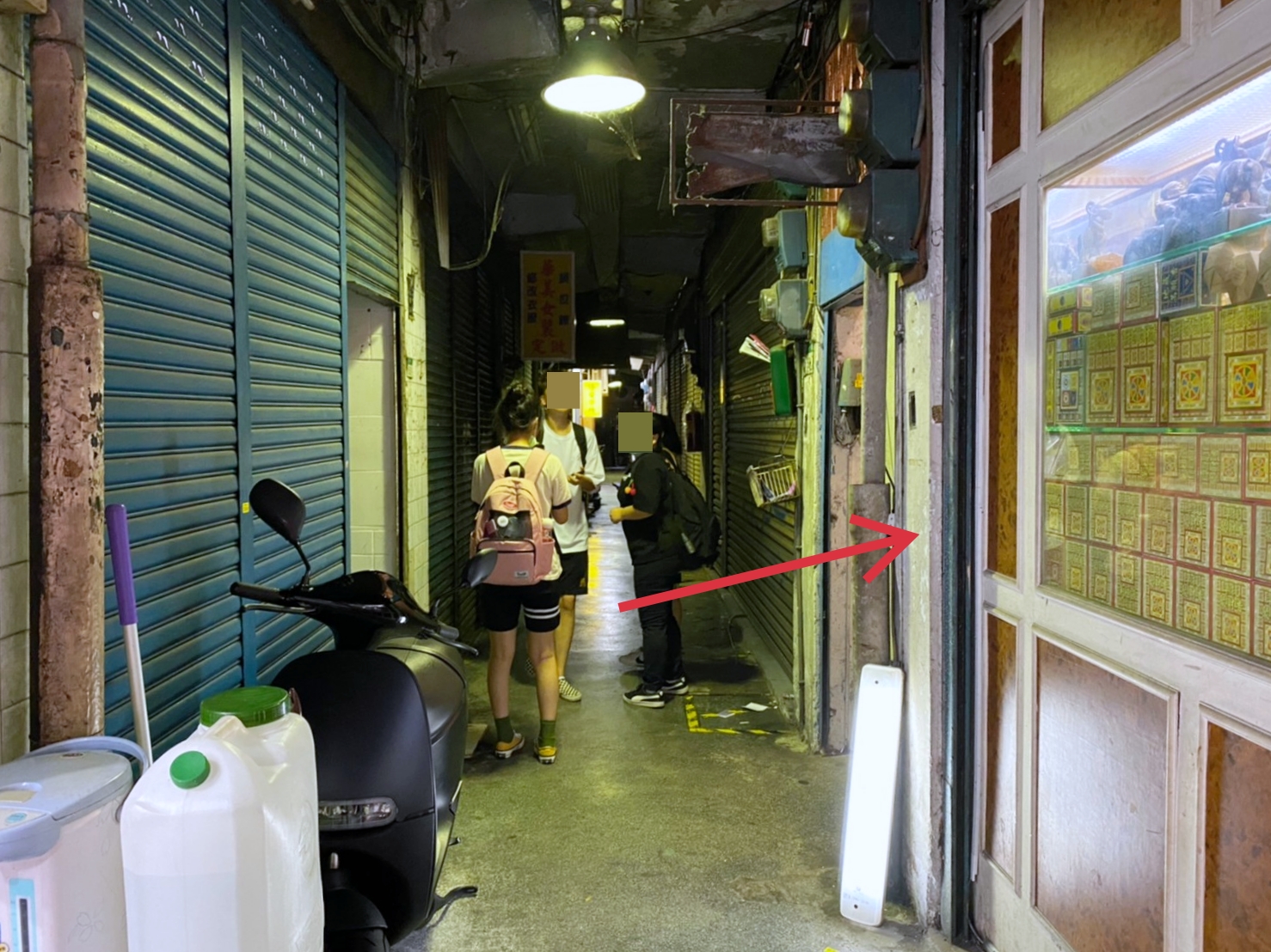 板橋咖啡廳：Merci vielle隱身在黃石市場巷弄內的特色老屋咖啡廳-捷運府中站 @嘿!部落!
