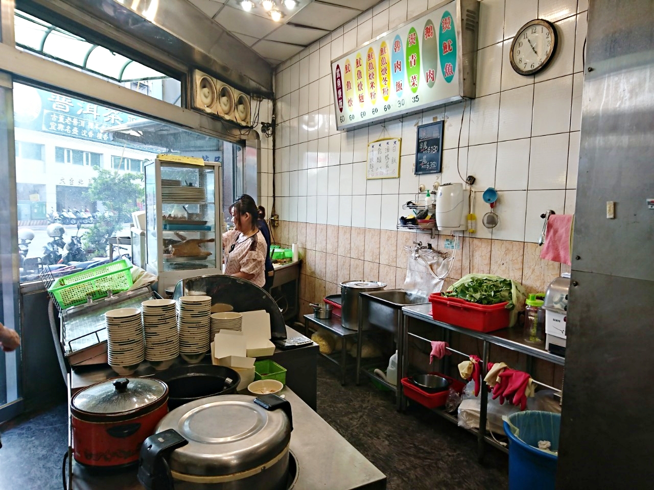 三重美食：阿堡魷魚羹三重老店，湯頭吃的到筍乾香氣 @嘿!部落!