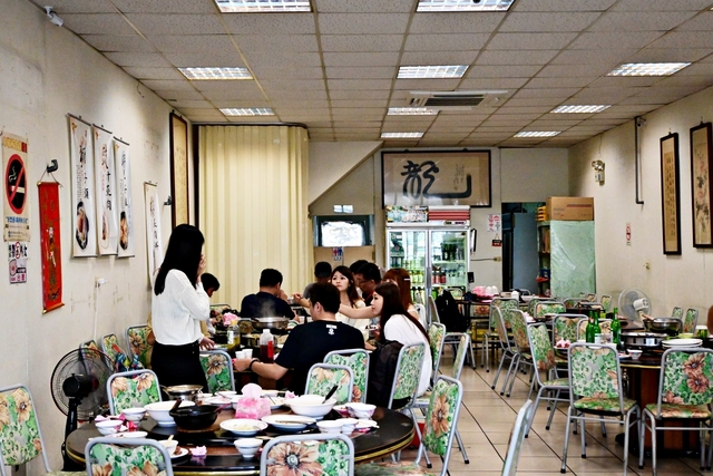 南投美食：中興小館超好吃眷村家常菜，必吃海鮮獅子頭，店內餐點可宅配(附菜單)-中興新村 @嘿!部落!