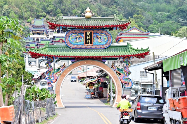 南投景點：南投埔里寶湖宮地母廟，莊嚴又漂亮有台版青瓦台美名，是IG熱門打卡景點 @嘿!部落!