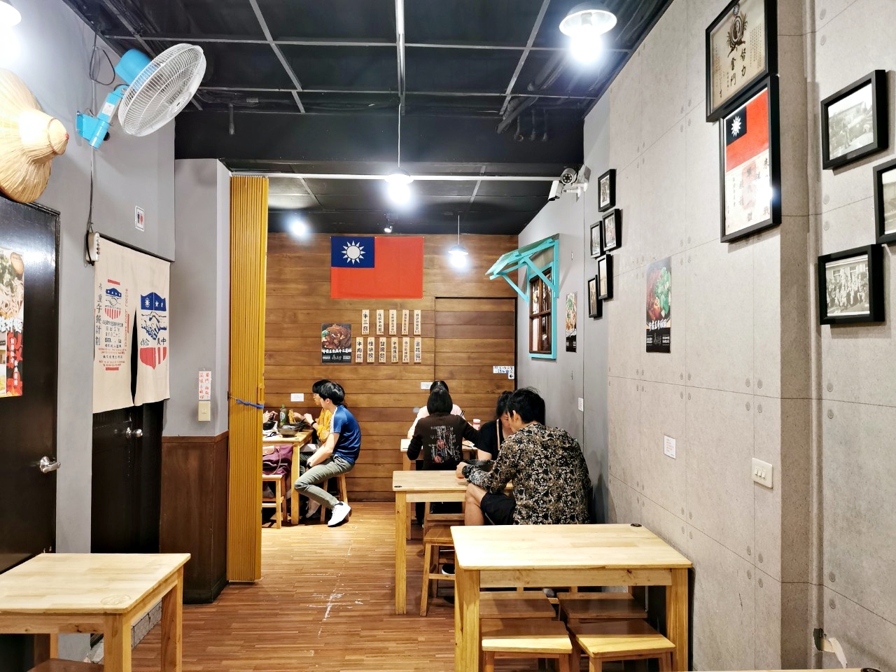 三重美食：蔣老爹麵食牛肉麵選擇多，還能選牛五花，店內滷味也很好吃-捷運菜寮站 @嘿!部落!