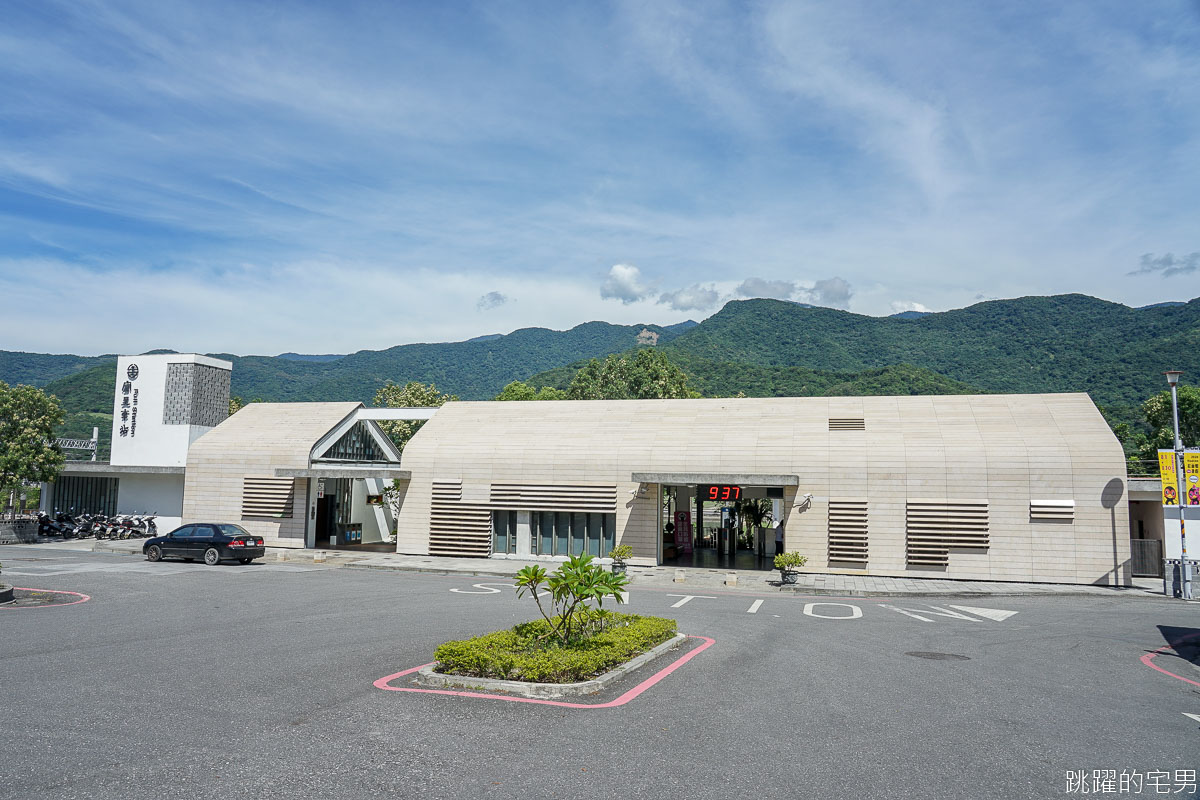 [花蓮名產]富里玉山餅舖-在地人中秋節必吃小月餅 平日有販售 古早滋味令人想念 中秋節限定綠豆沙牛奶餅 數量有限 富里火車站旁可以買到  富里美食 @嘿!部落!