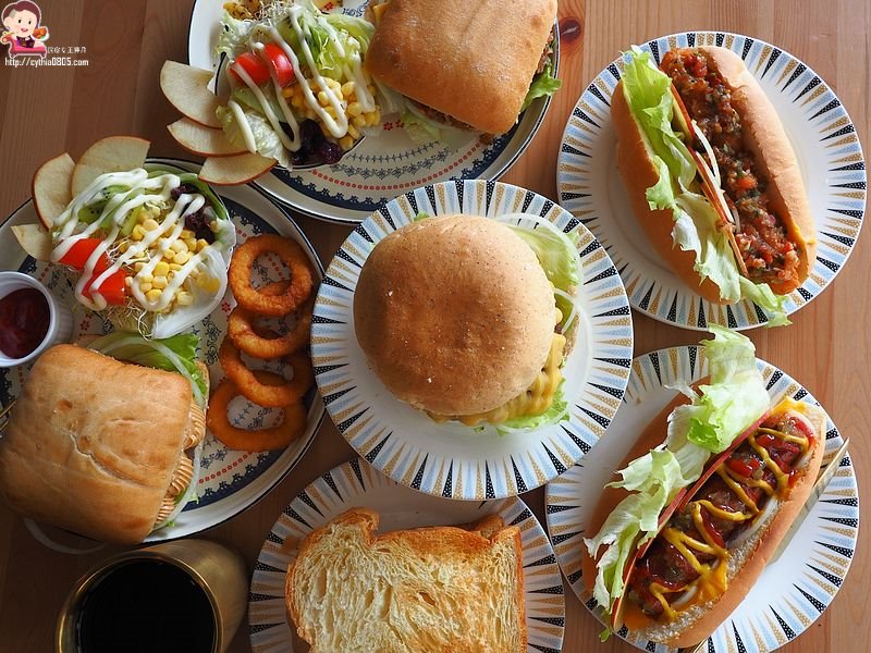 桃園中壢美食-蹼食咖啡洋食館 Austin caf&eacute;-學區早午餐再一發，巧巴達麵包好吃有甜味  (邀約) @嘿!部落!