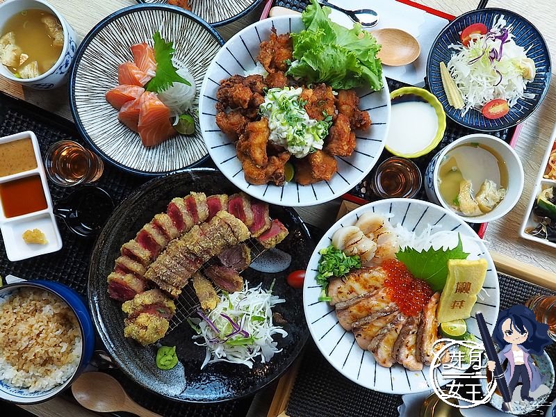 桃園區美食-揪丼 日式丼飯の海鮮丼飯-美食百貨內好吃的炸牛排丼飯，炙燒鮭魚干貝丼飯只要360元  （邀約） @嘿!部落!