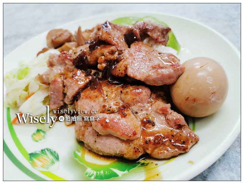 北投美食。好厝邊豬扒飯雞腿飯︱台式鐵板燒黑胡椒雞腿&豬排～北投區美食 x 北投市場美食 x 北投便當 x 捷運新北投站美食 @嘿!部落!
