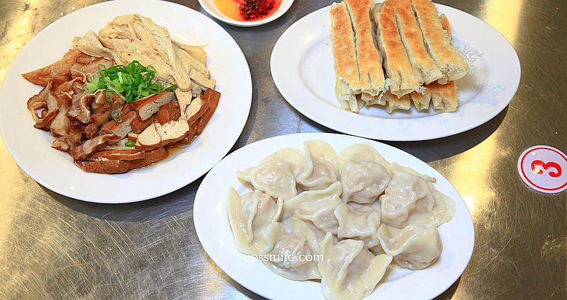 【台北捷運忠孝復興站】大舅媽鍋貼，隱藏正義國宅裡水餃鍋貼店，台北鍋貼排名 @嘿!部落!