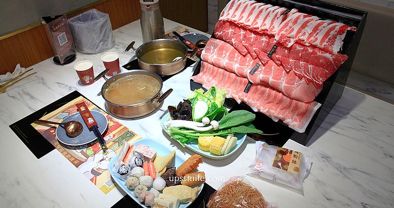 嗑肉石鍋永和民權店二代店，中永和火鍋自助吧吃到飽，必點浮誇肉瀑布，永和宵夜 @嘿!部落!