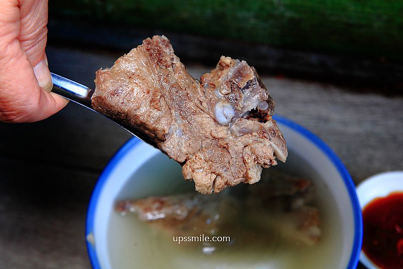 灶頂 原汁排骨湯高麗菜飯，延三夜市美食，連續三年榮獲米其林必比登推薦，Google有上千則好評4.0分，大同區美食推薦 @嘿!部落!