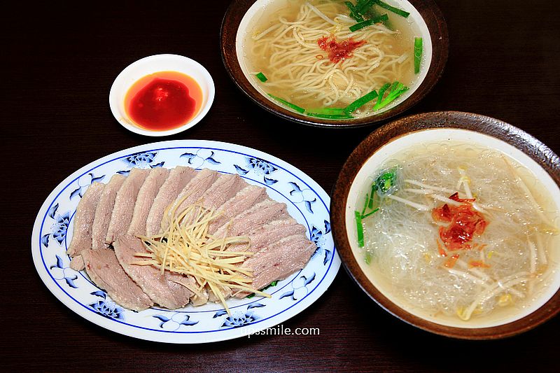 板橋無骨鵝肉，板橋神等級好吃鵝肉，沒有店名低調不起眼小吃店，板橋鵝肉推薦，晚來鵝肉可是吃不到，板橋致理大學後門美食，新北好吃鵝肉 @嘿!部落!