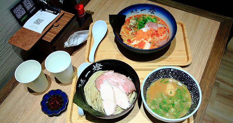 麵屋一燈信義店，東京拉麵名店插旗信義區A11百貨B2美食街，限定「蝦湯魚介拉麵」拉麵控搶吃，麵屋一燈開2店， 新光三越信義新天地A11美食，信義區美食推薦 @嘿!部落!