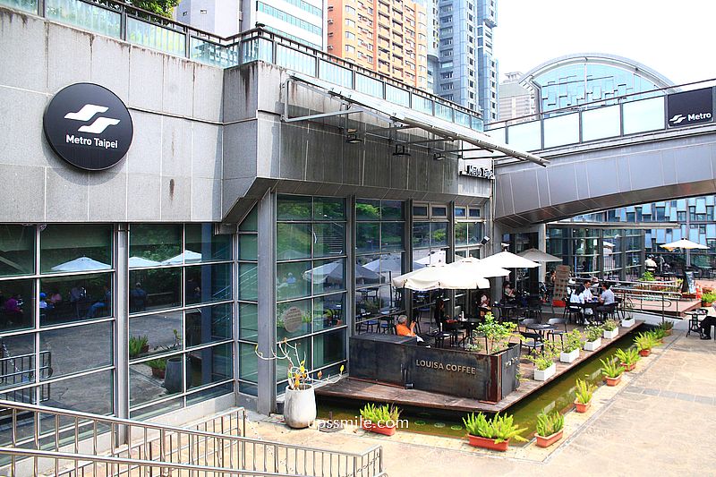路易莎大安森林公園店【北捷咖啡大安森林店】路易莎森林系玻璃屋不限時咖啡廳 @嘿!部落!
