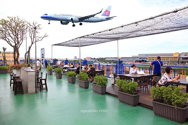 桃園景點【復興航棧幸福烘焙】桃園機場景觀咖啡廳看飛機，吃麵包去星巴克航棧綠洲門市 @嘿!部落!