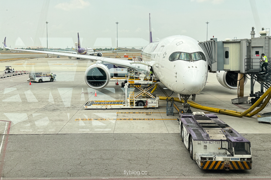 泰國曼谷｜泰國航空．A350-900 台北-曼谷 TG633，座位、機上餐飲與服務完整評測 @嘿!部落!
