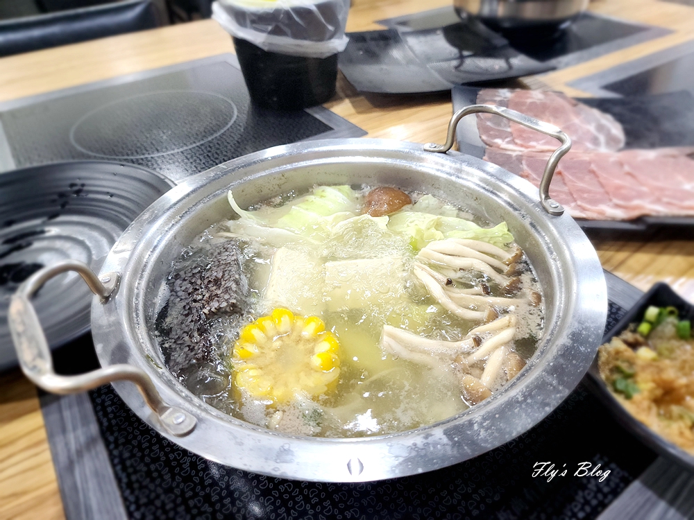 品川精緻鍋物,時蔬、火鍋料、肉燥飯、飲料冰淇淋,通通吃到飽~ 品川精緻鍋物,時蔬、火鍋料、肉燥飯、飲料冰淇淋,通通吃到飽~
