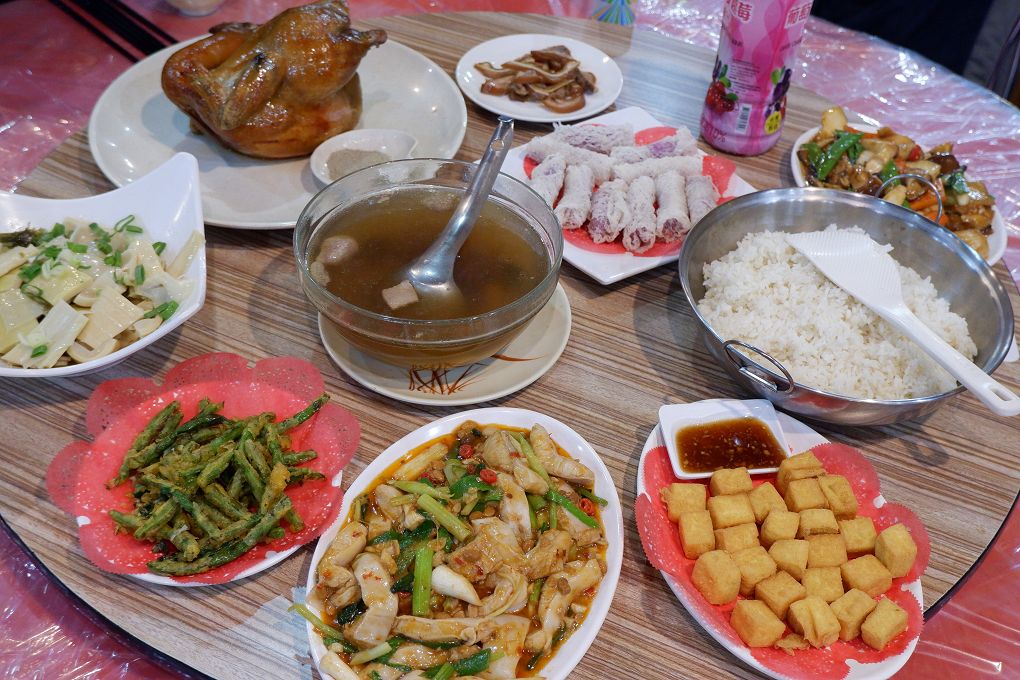 【南投國姓鄉美食推薦】番仔田甕仔雞  皮脆多汁、每一口都是香氣四溢的滿足，每日限量供應，饕客必訪！ @嘿!部落!