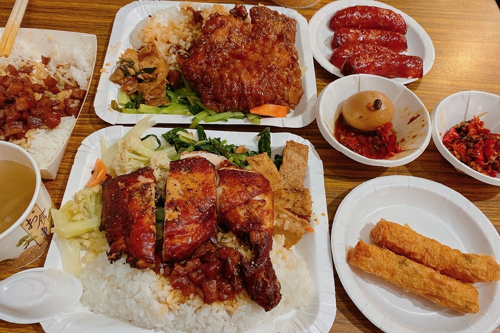 【中正區便當】黑滷食品 便當 X 黑滷魯肉飯 不但主餐好吃，配菜和飯量更是超多，就是要給你吃好吃滿！ @嘿!部落!