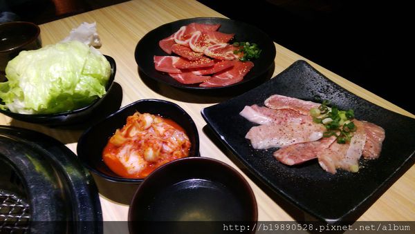 即時熱門文章：[新竹竹北美食]新橋燒肉竹北店，平價燒肉首選，竹北聚餐餐廳推薦。