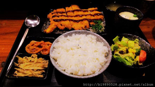 即時熱門文章：[新竹竹北美食]竹北樂陽食堂，傳說中在竹北隱藏的排隊人氣美食，竹北光明三路美食。