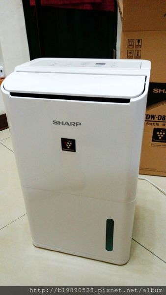 即時熱門文章：[家電]開箱文-夏普SHARP 8L衣物除濕機 (DW-D8HT-W)