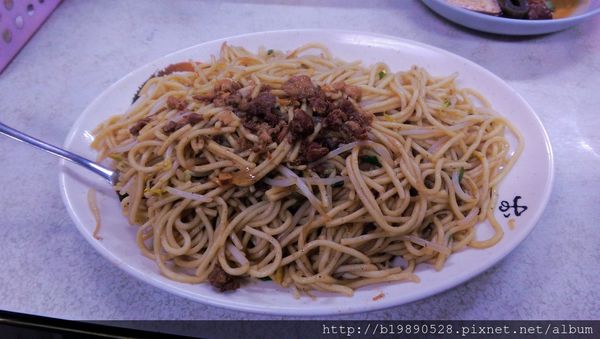即時熱門文章：[新竹竹北美食]徐家小吃店，炒麵好大一份，竹北超平價小吃店，平日午餐晚餐好選擇！