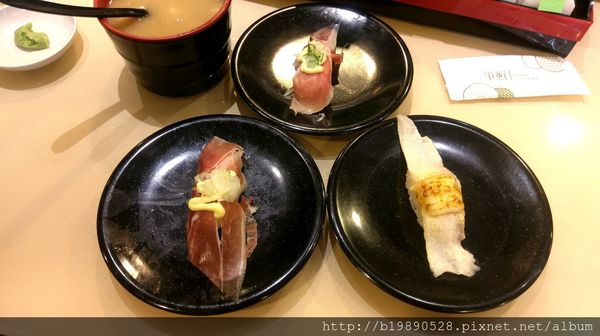 【美食】台中南區 爭鮮迴轉壽司(復興愛店)@台中復興路愛買內B1。海陸一貫精選握壽司/西班牙生火腿大推 @嘿!部落!