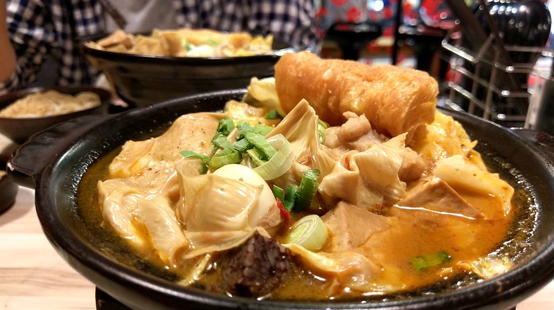 【美食】台中大里區。那個鍋 大里店@ 紅或綠 どっち? 個人麻辣小火鍋。 麻辣鴨血臭豆腐。吃辣必備神仙奶茶記憶中的ㄋㄟㄋㄟ味。 @嘿!部落!
