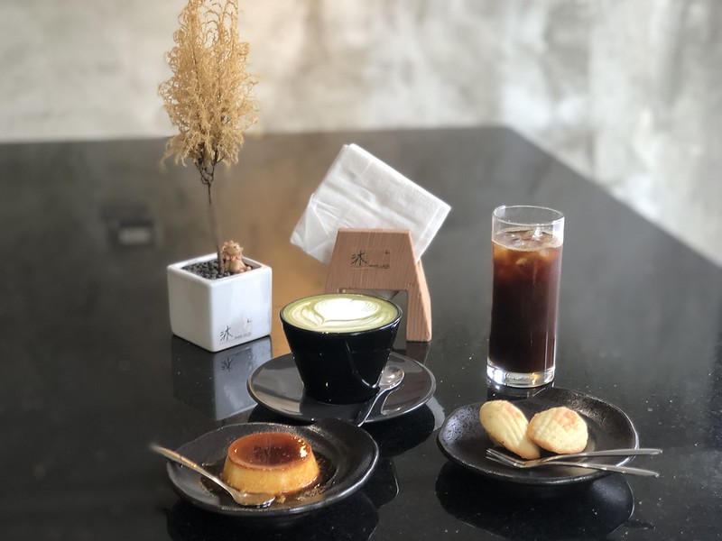 【美食】台中南區─沐Cafe，興大圖書館、興大男宿、興大綠園道旁裝潢超時尚的工業風咖啡屋，店內有提供充電插座唷! @嘿!部落!