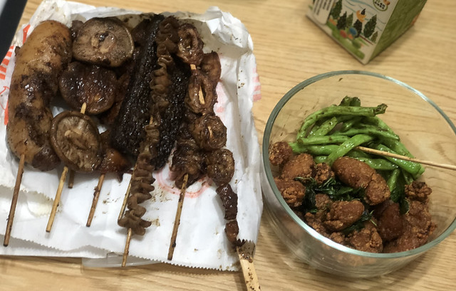 【新竹竹北美食】烤第一 竹北總店，今天消夜吃什麼? 深夜食堂就愛吃鹹酥雞、烤肉，平價美食烤串餐車~ @嘿!部落!